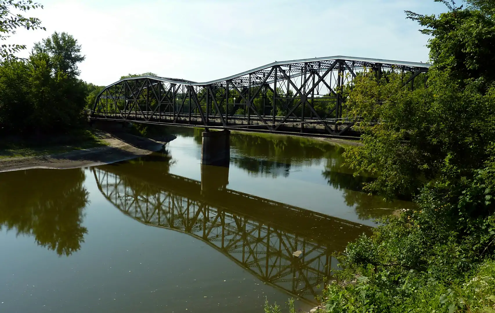 2009-0805-MN-StPeter-BroadwayBridge — Le Sueur County, Minnesota