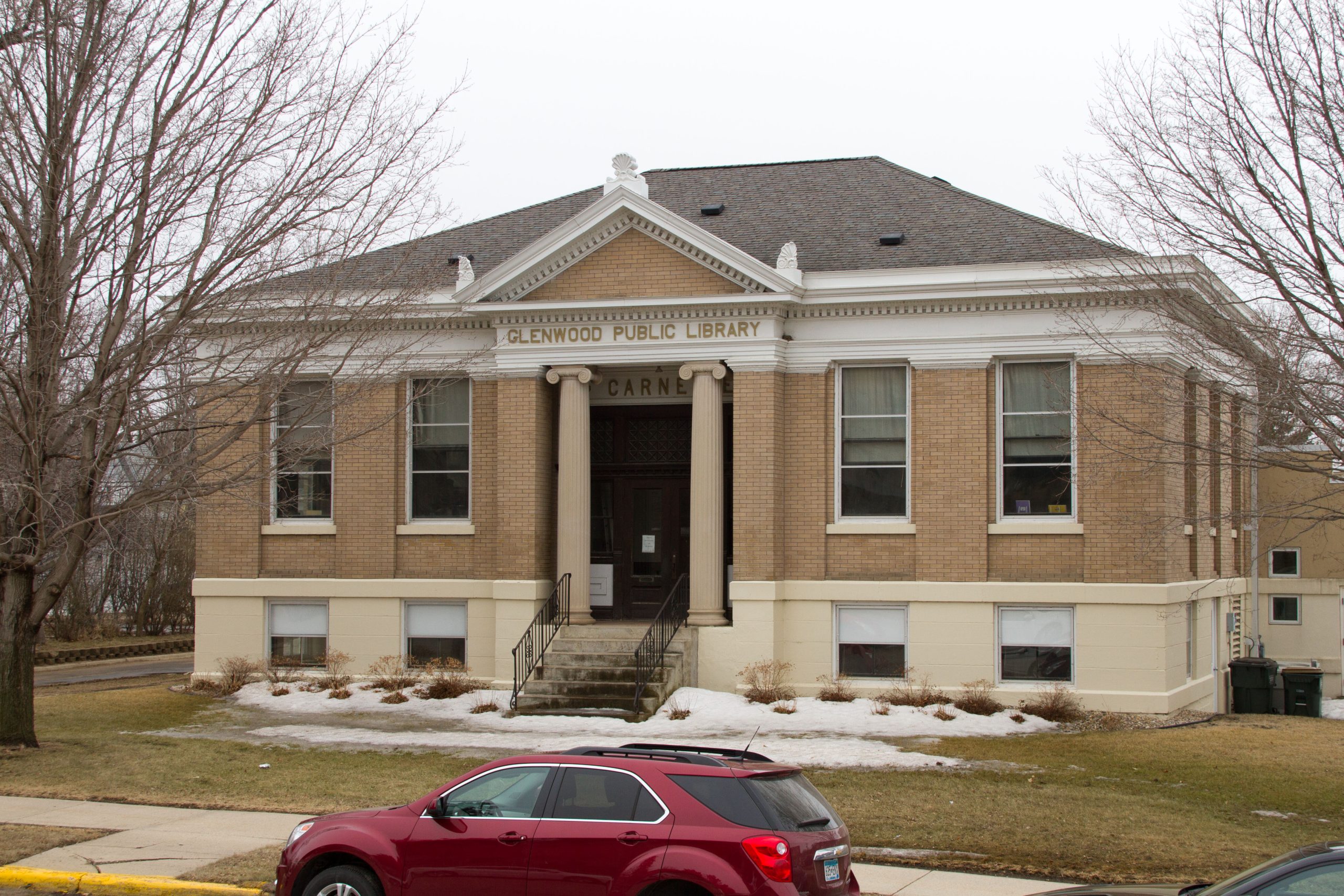 2013-0408-GlenwoodPublicLibrary — Pope County, Minnesota