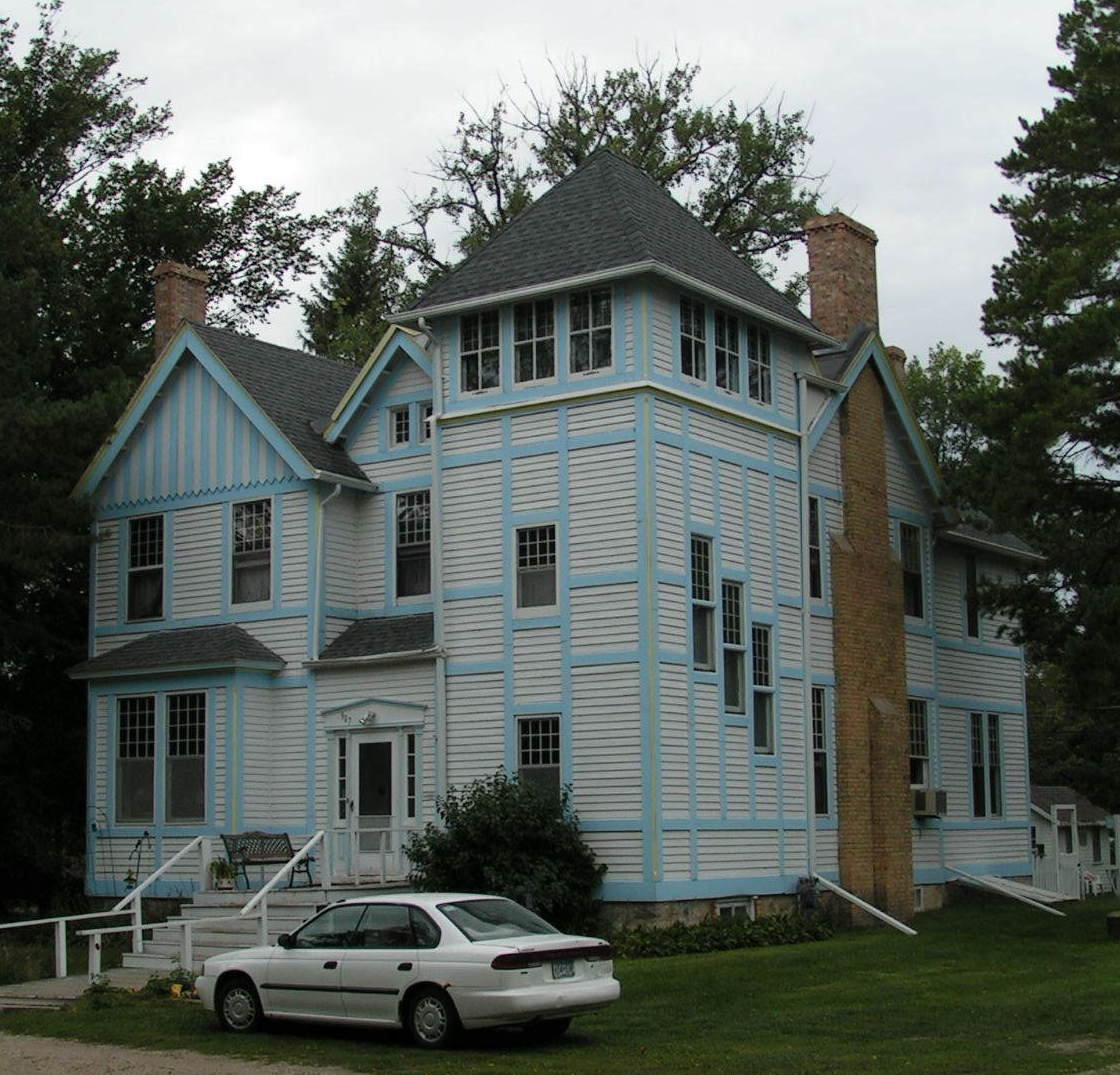 Lewis H Stanton House (Morris, Minnesota) — Stevens County, Minnesota