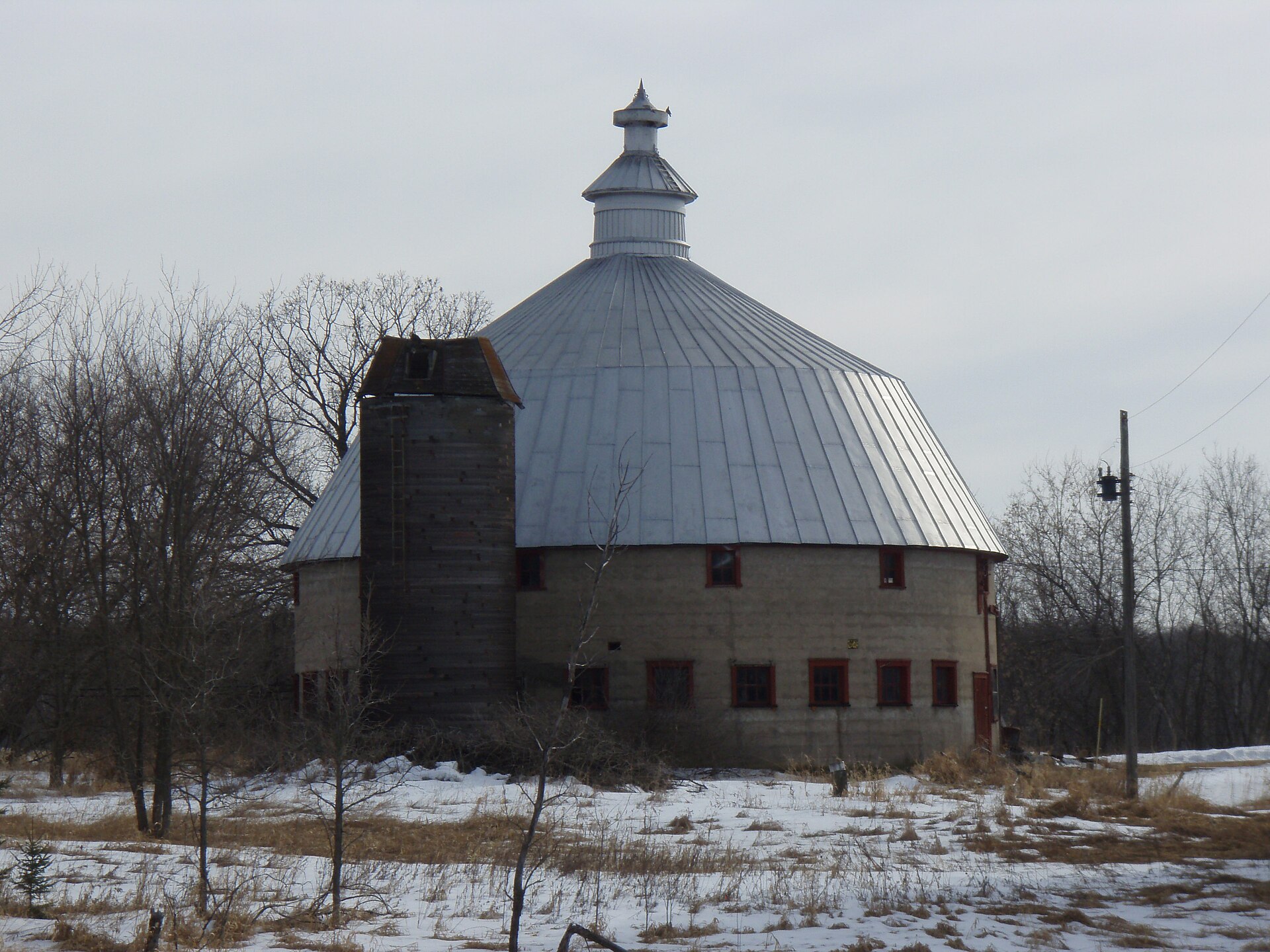 Linden Barn 2 — Isanti County, Minnesota