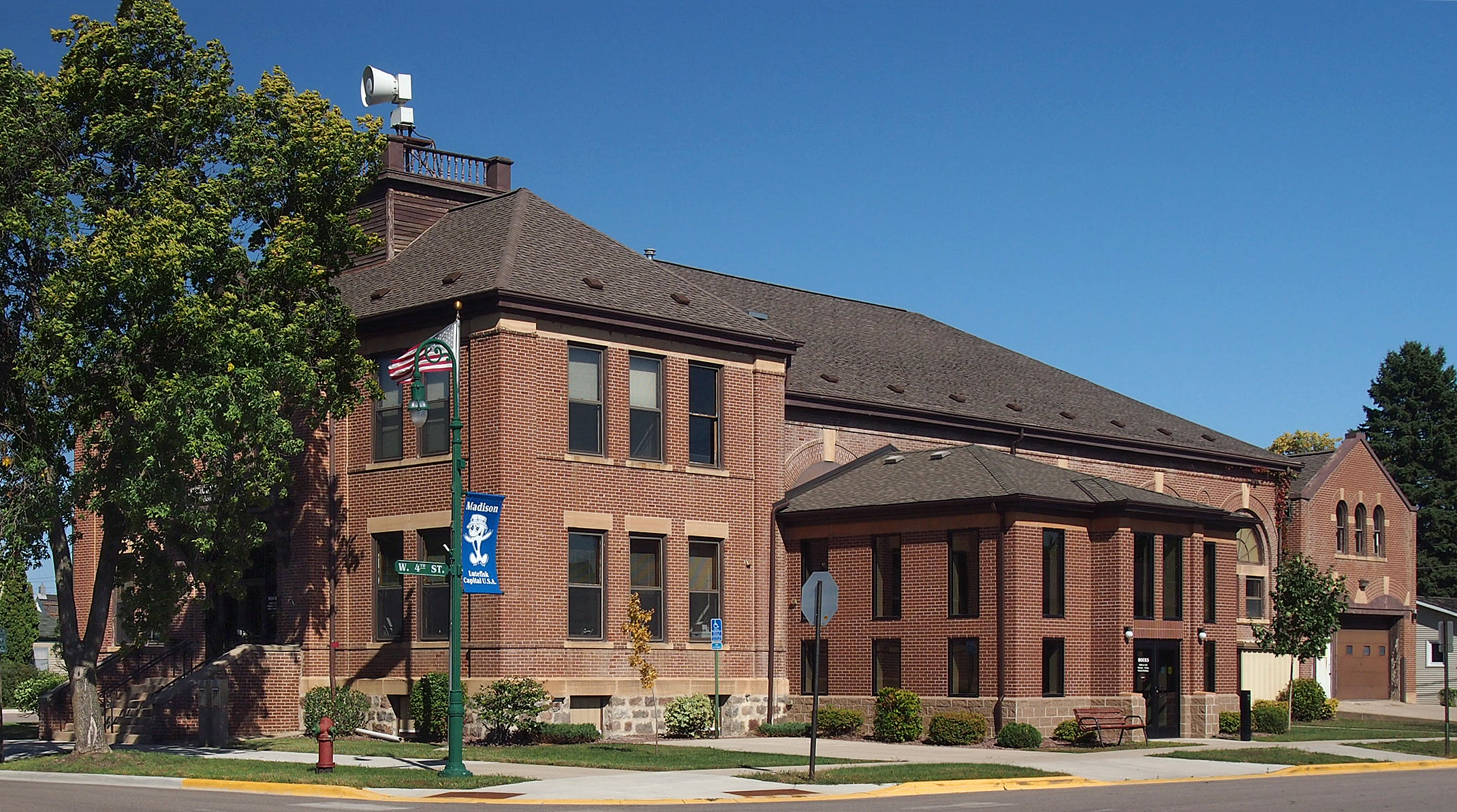 Madison MN City Hall — Lac qui Parle County, Minnesota