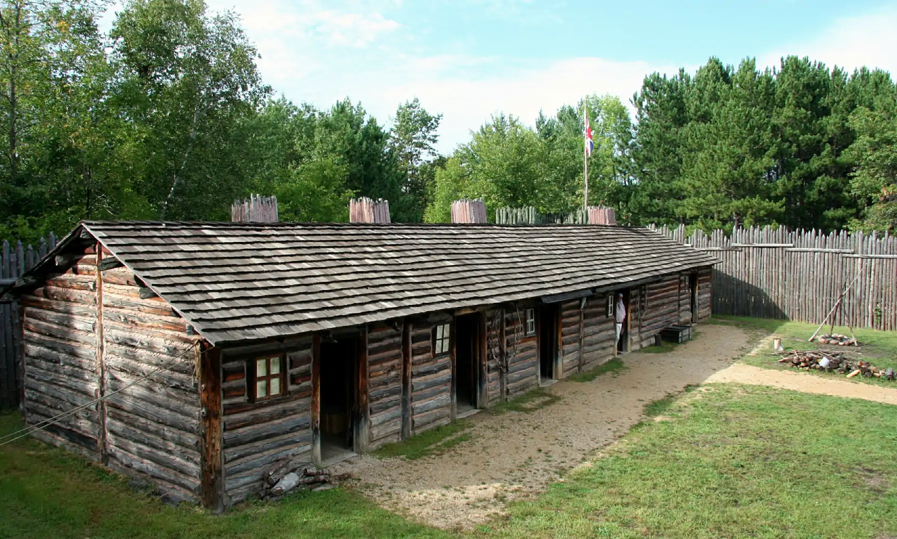 NorthWestCompanyFurPost — Pine County, Minnesota